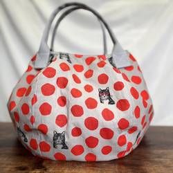 受注生産】コロンとした形がかわいい 猫柄バッグ トートバッグ