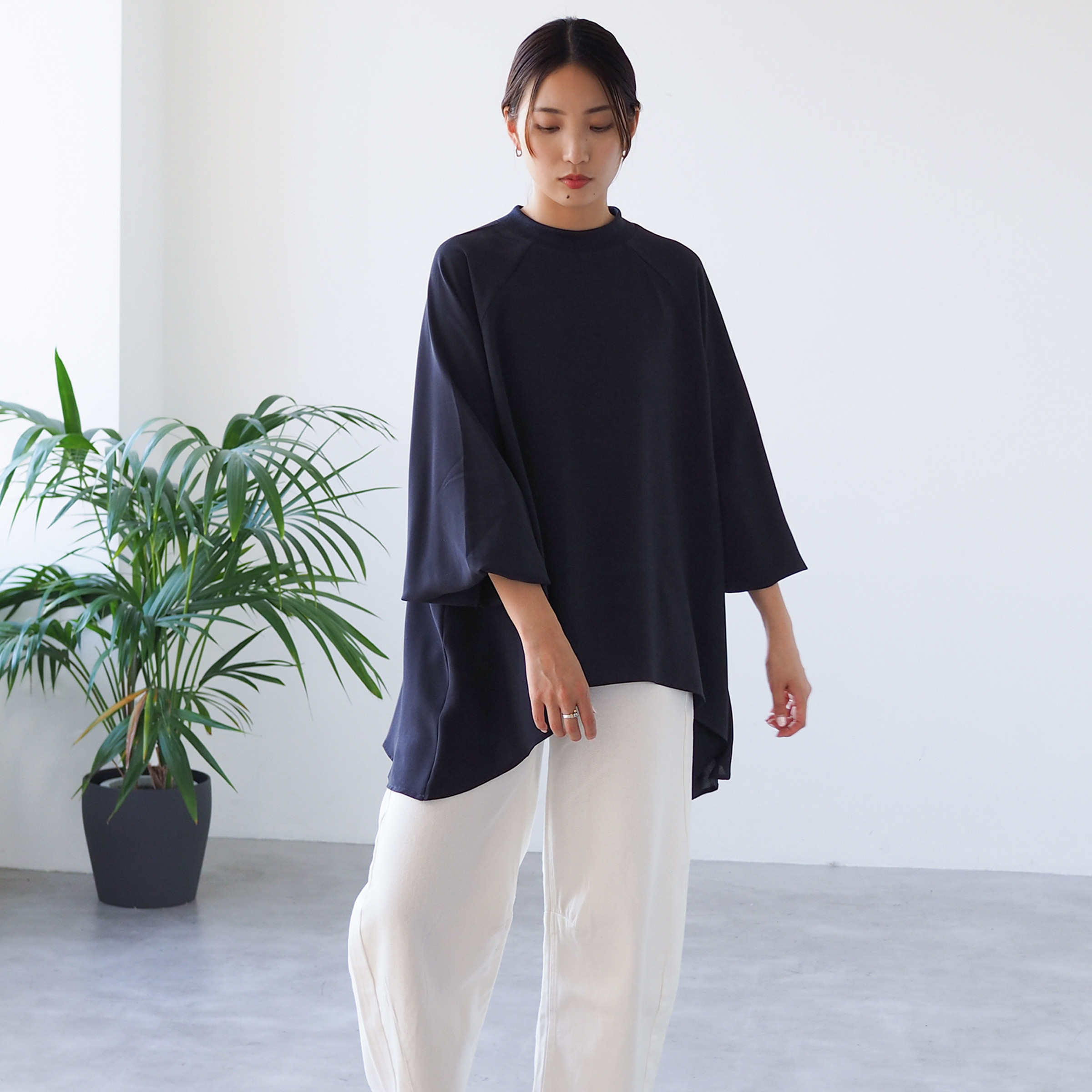 【ゆったり美シルエット 通年対応】ラグランスリーブブラウス ネイビー(長袖シャツ)