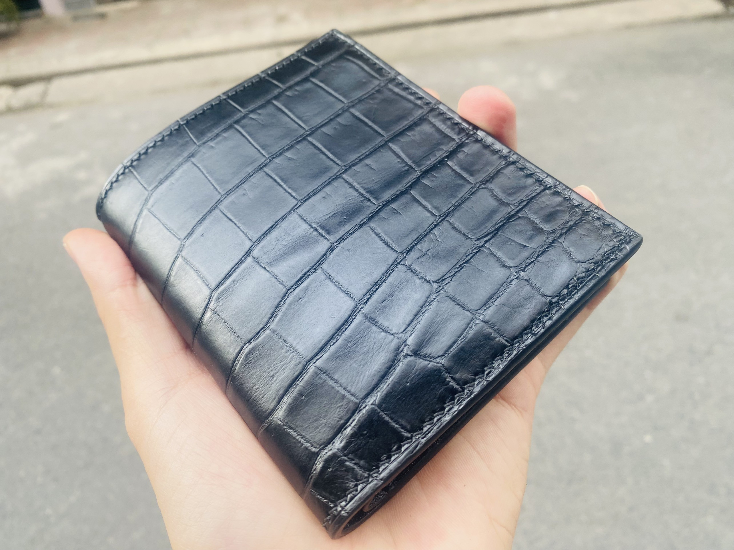 高級ブラックフレンチクロコダイル革二つ折り財布【送料無料】