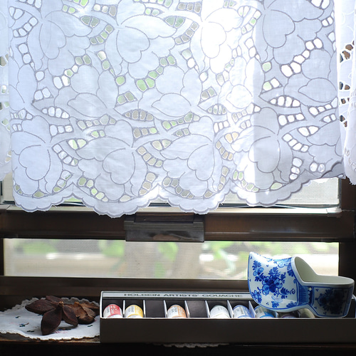 カフェカーテン☆綿カットワーク☆ハンドメイド「オールカットワーク