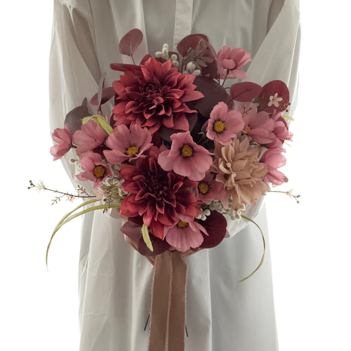 ダリアと秋桜のアーティフィシャルフラワーブーケ ブーケ violaflower