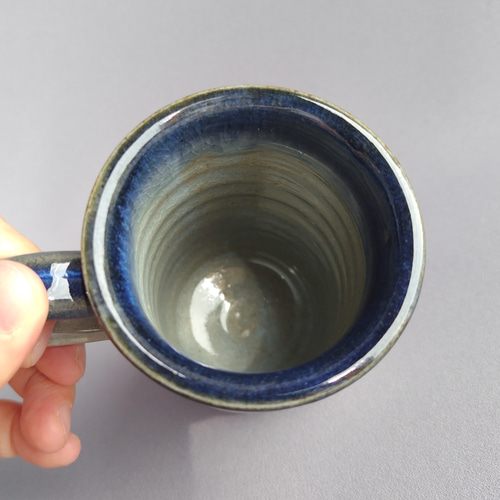 手作り藍釉マグカップ マグカップ 藍釉 【商品番号：00526】 マグカップ やきもの實陶