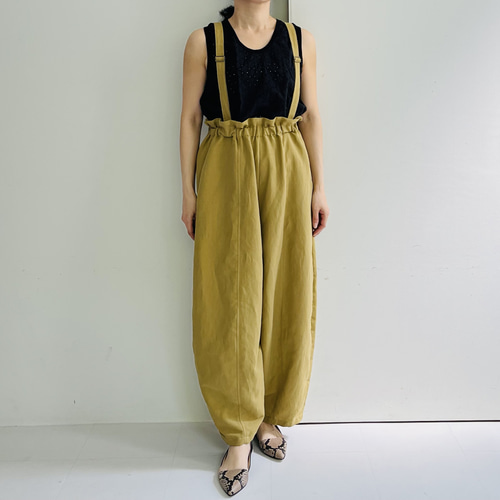 美品 bajra リネン100%サスペンダー付パンツ オーガニックハーフリネンサスペンダーパンツ(カーキ