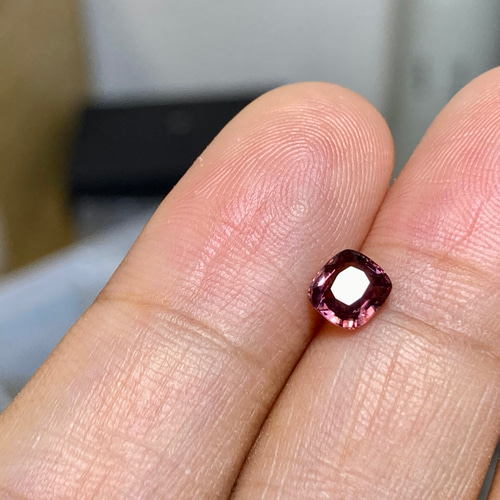 RS7-14 宝石質 非加熱 バイ色 高貴の蘇芳色 スピネル ミャンマー産