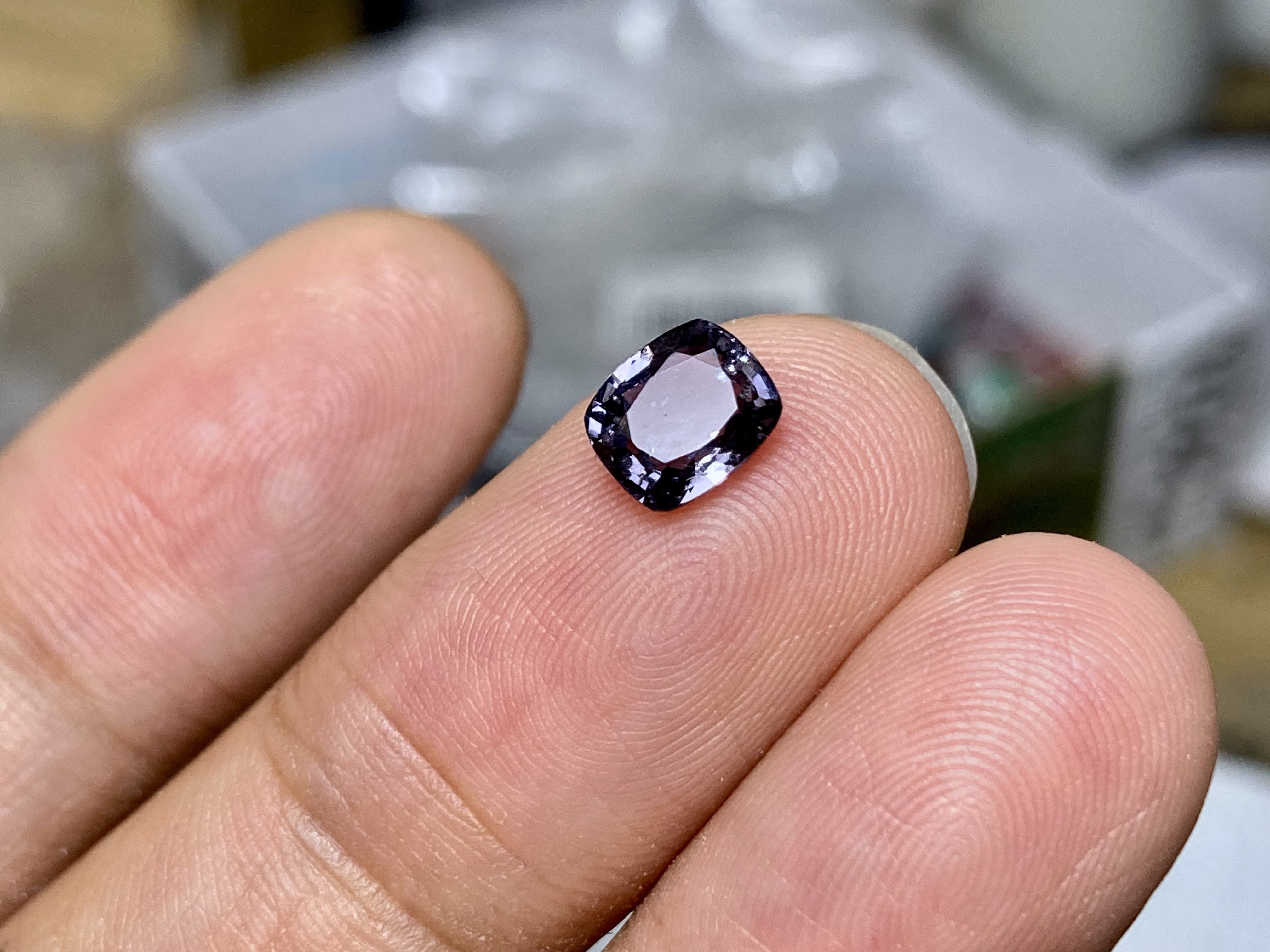 RS7-16 美品 非加熱 明るい鳩羽藍紫 スピネル ミャンマー産 ルース