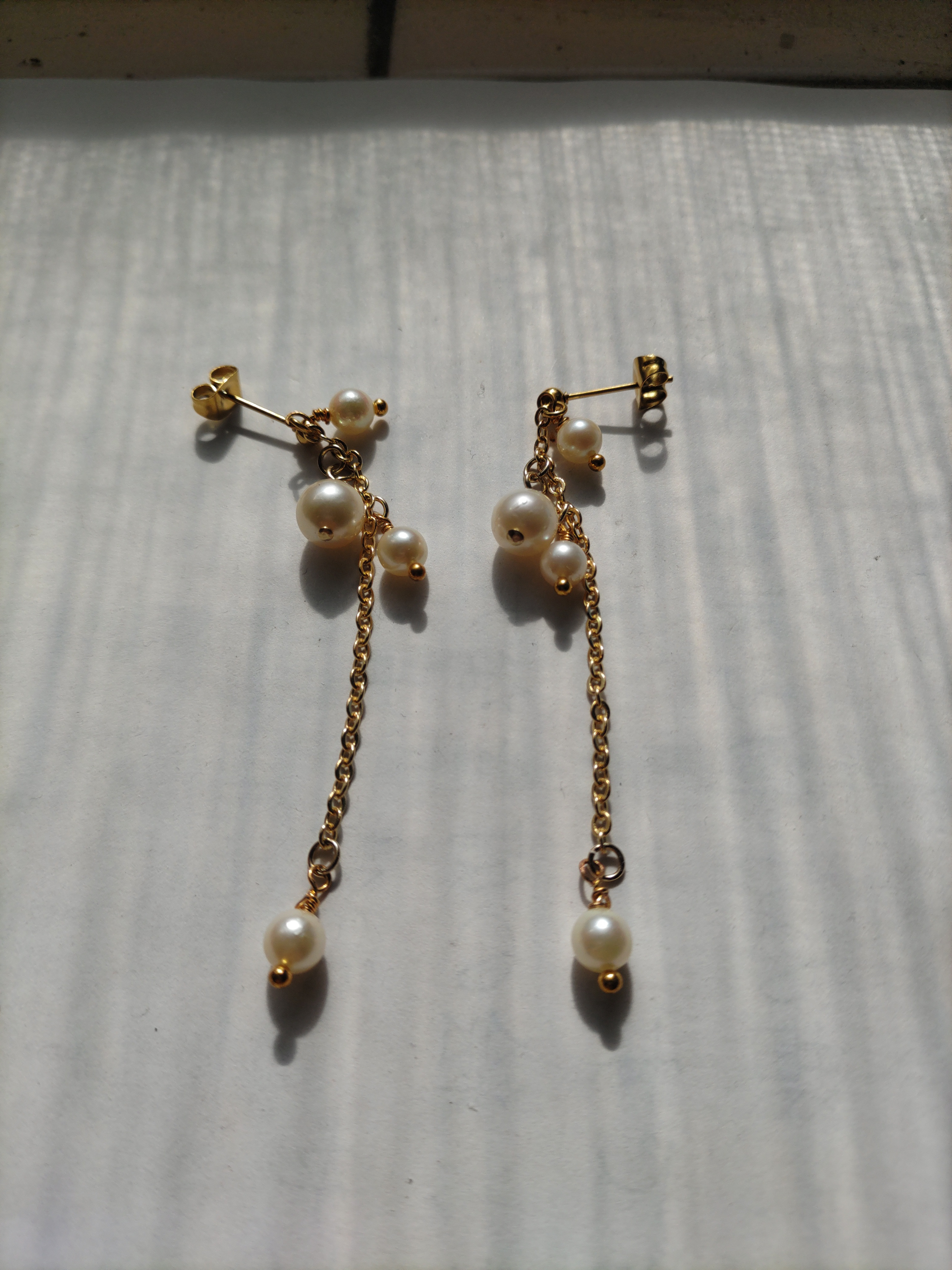 本真珠ピアス　揺れる　パールピアス