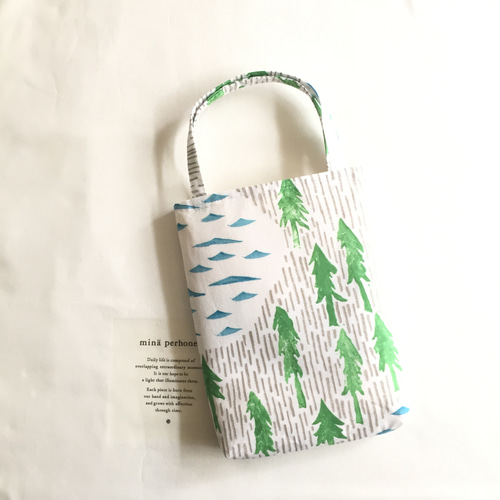 再販です⚮̈ ちょっとそこまで♪小さな四角いバッグ⚮̈ minä perhonen