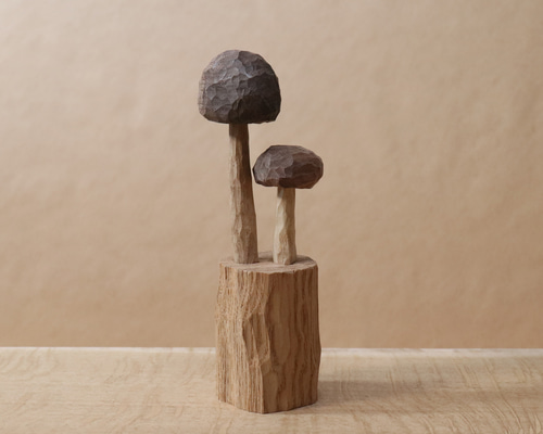 昭和レトロ 木製 天然木 瘤 玉杢 飾り棚 キノコ型 オブジェ インテリア 置物 昭和レトロ 木製 天然木 瘤 玉杢 飾り棚 キノコ型 オブジェ インテリア