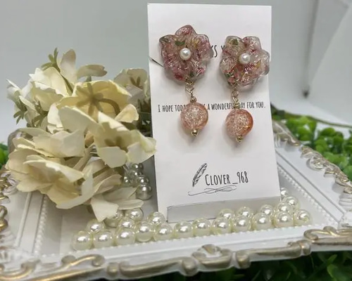 お花のゆらゆらピアス ハンドメイド faa109f760bdb301d353b5f14c2b6a