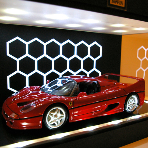 1/18展示・ハニカム照明・ディスプレーBOX / LED30灯