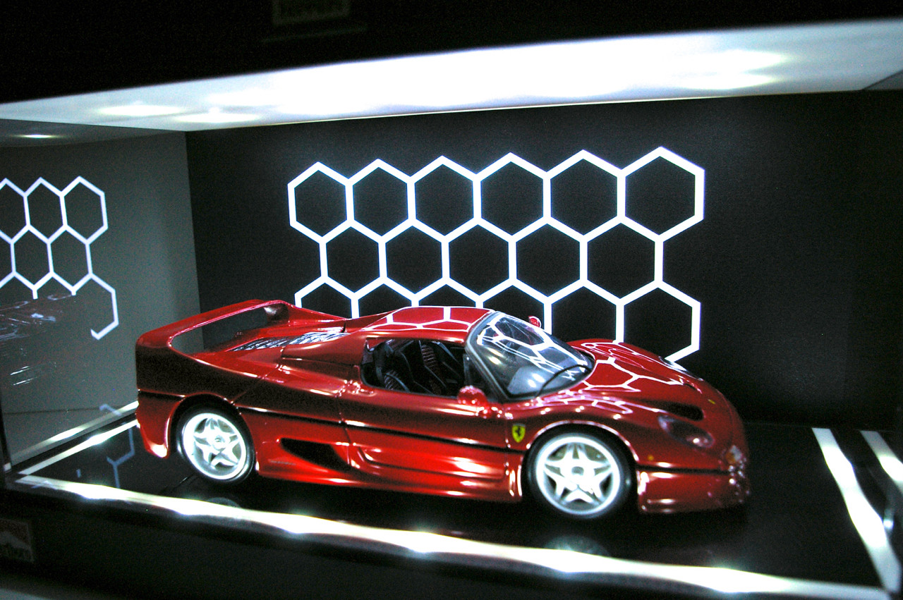 1/18展示・ハニカム照明・ディスプレーBOX / LED30灯・スタイリッシュ