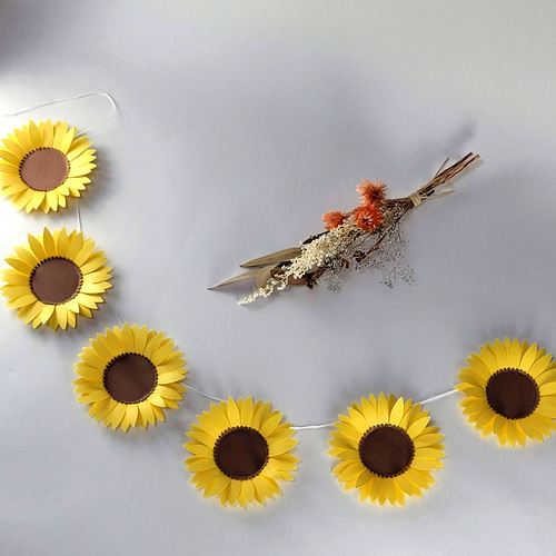 ひまわりペーパーフラワーのガーランド 夏の飾り付け 黄色 ガーランド