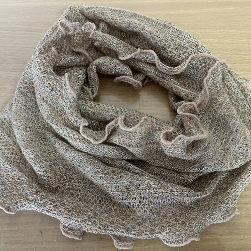 ロングタイプラメ入りシルバーシングルウェーブ手作りネックウォーマー  