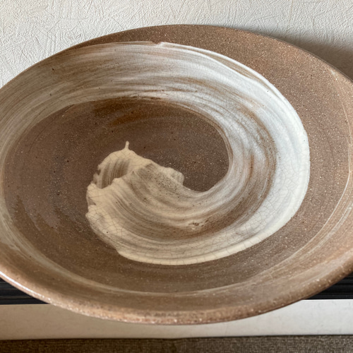 ③ 丸大皿(刷毛目) 皿 器 和食器 陶器 大皿 K工房 通販 17904344
