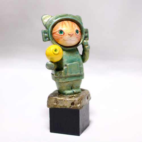 宇宙飛行士茶トラ猫 石塑粘土 置物 フィギュア 立体造形 その他