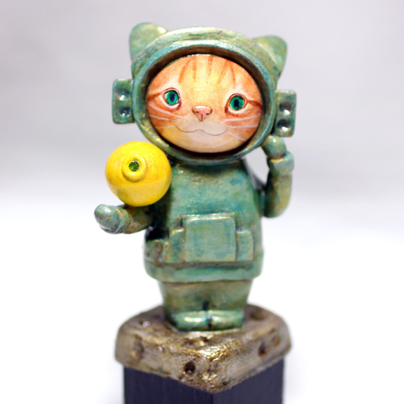 宇宙飛行士茶トラ猫 石塑粘土 置物 フィギュア 立体造形 その他置物