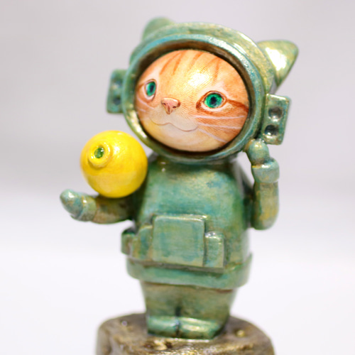 宇宙飛行士茶トラ猫 石塑粘土 置物 フィギュア 立体造形 その他置物