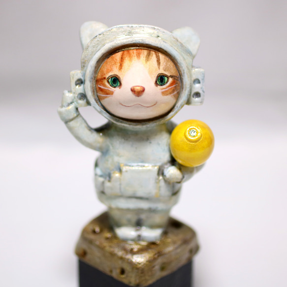 宇宙飛行士三毛シマ猫 石塑粘土 置物 フィギュア 立体造形 その他置物