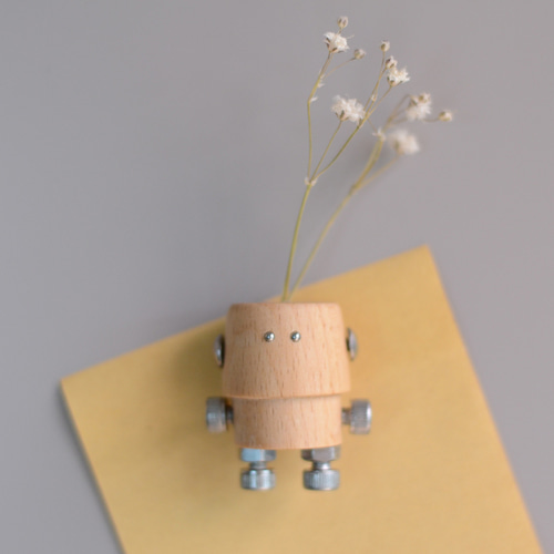かわいい木のロボット(立ち姿勢)/キーホルダー/チャーム/ストラップ