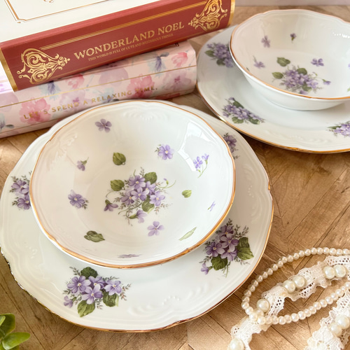 エレガント・スミレのボウル お椀・ボウル・鉢 ℒ𝓊𝒸𝒾ℴ𝓁ℯ 通販