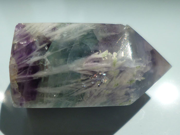 エンジェルフェザーフローライト 石花蛍石 ポイント 六角柱（蛍石水晶原石）003