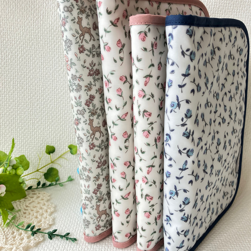 マルチカバーポーチM リバティ フローティングフローラpetit ピンク  