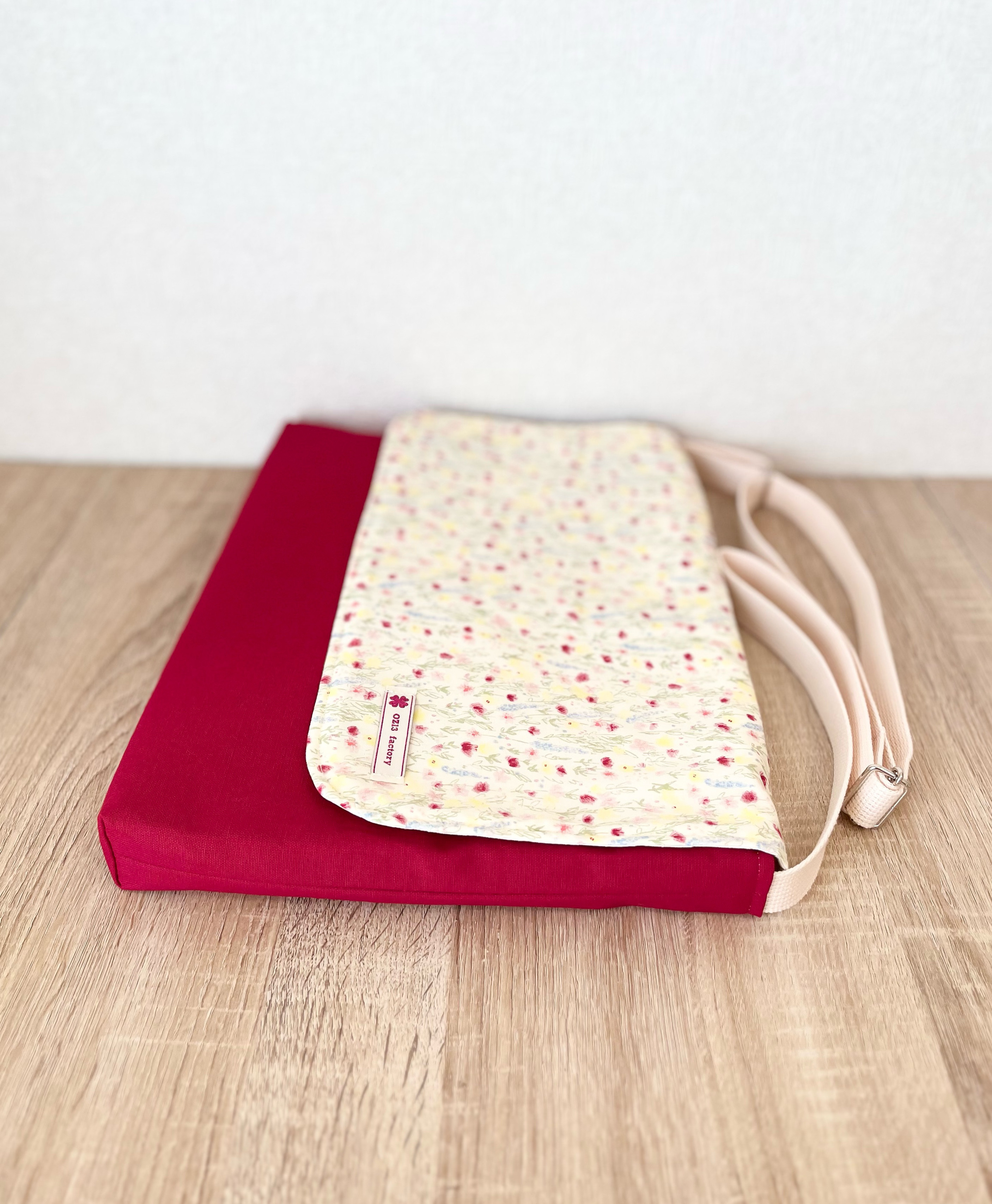 図書袋　クレヨンカラーフラワー･ローズレッド×レッド