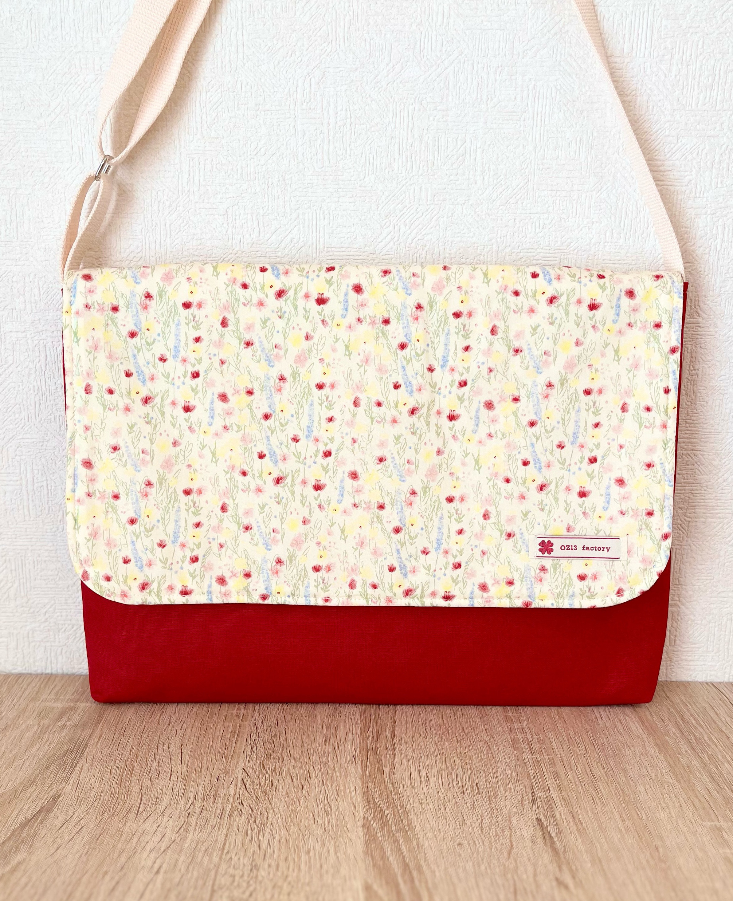 図書袋　クレヨンカラーフラワー･ローズレッド×レッド