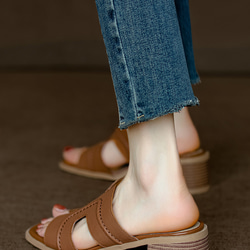 人気のサンダルをすっきりシルエットにフラットサンダル ミュール サンダル ストラップサンダル 履きやすい 木目調 旅行 4枚目の画像