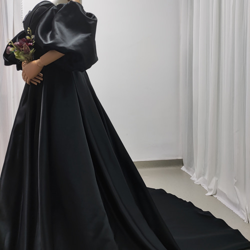 送料無料！カラードレス パフスリーブ 編み上げ ベアトップ ブラック  