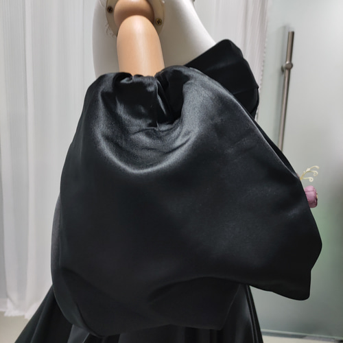 送料無料！カラードレス パフスリーブ 編み上げ ベアトップ ブラック  