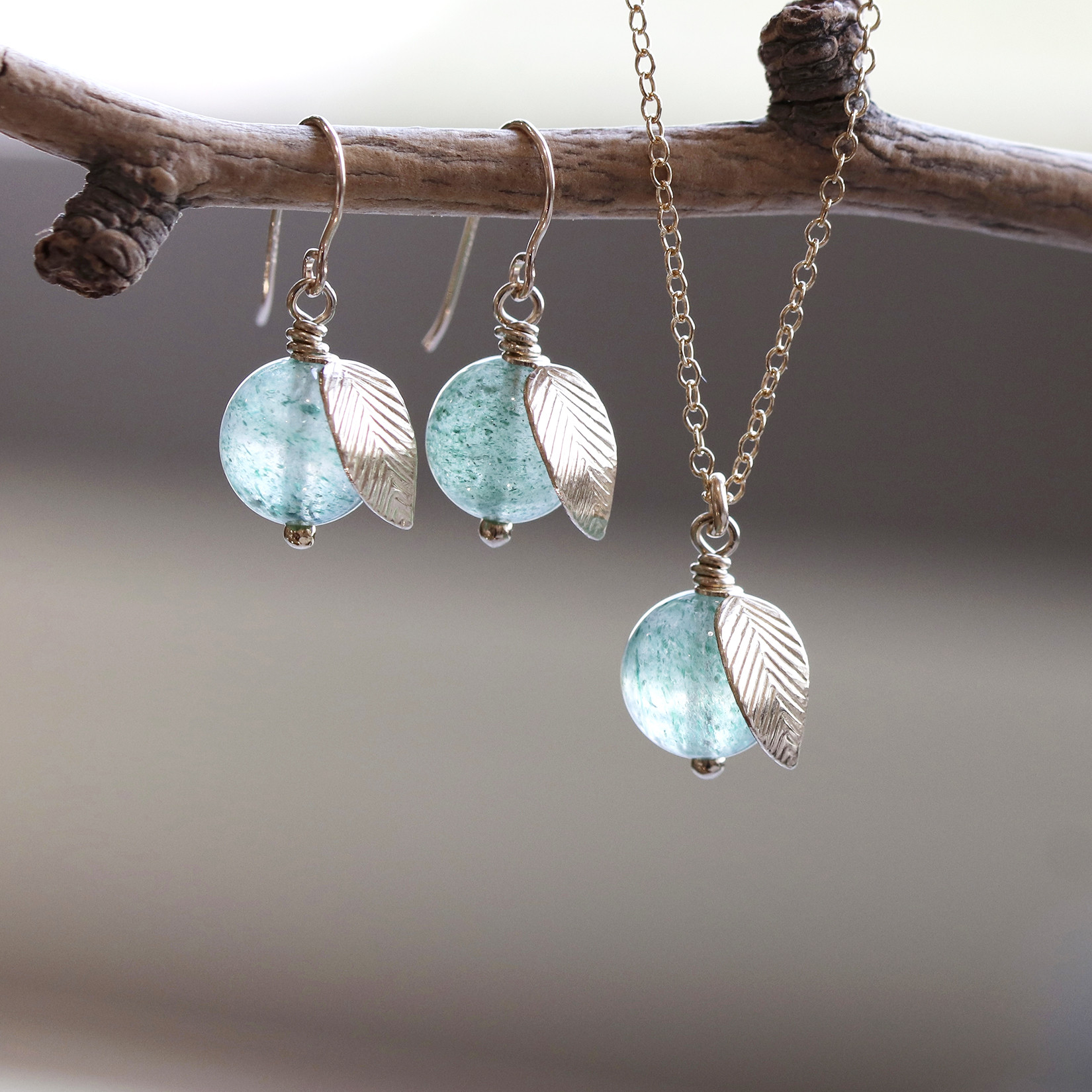 青りんごの天然石 ピアス＆ネックレスセット｜14Kgf アレルギー対応 — Green apples —