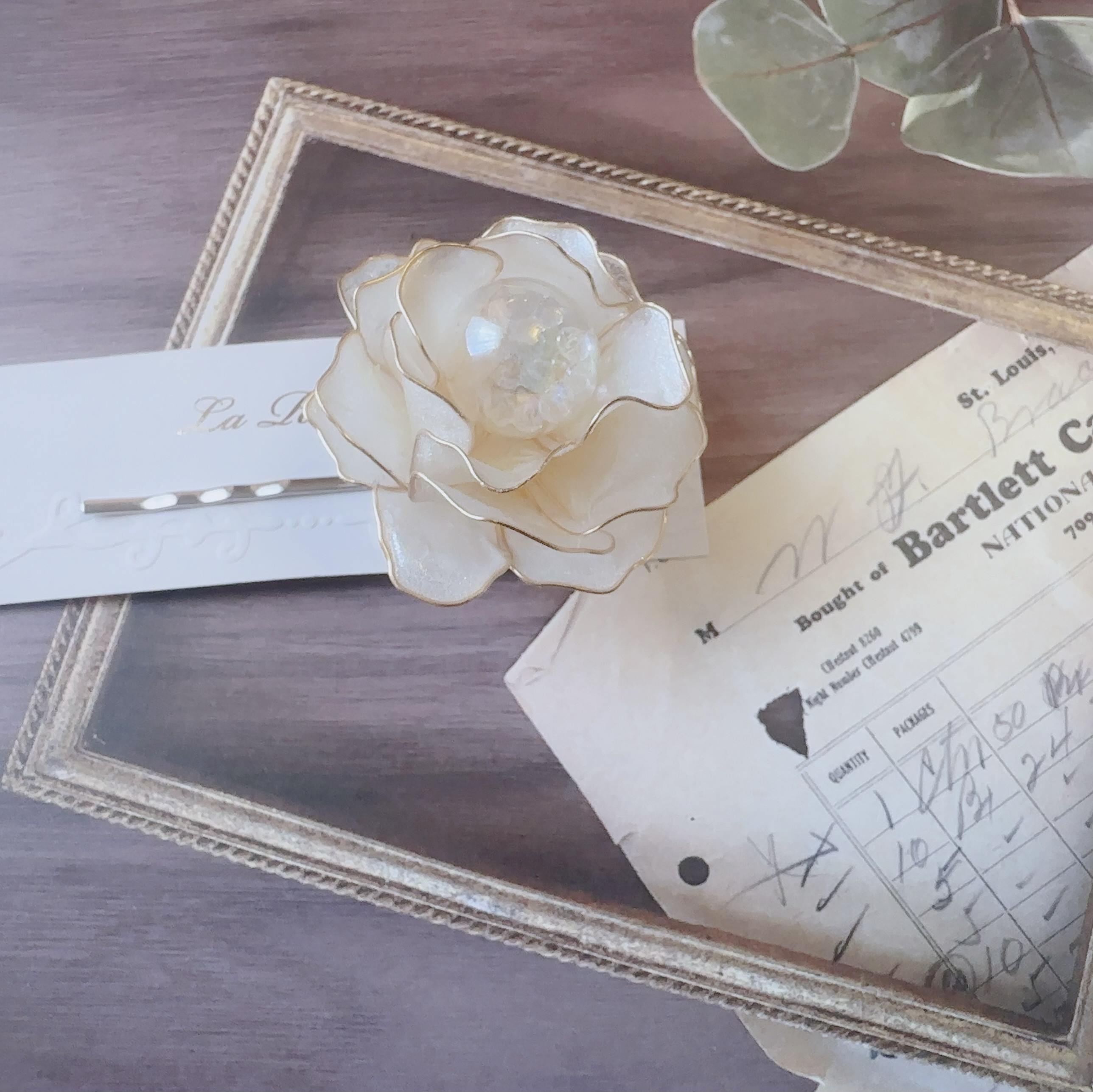 Rosa della Cupola(ﾛｻﾞﾃﾞｯﾗｸﾎﾟｰﾗ)　ガラスドームのバラのヘアクリップ