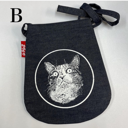 ☆ハンドメイド☆岡山デニム☆和柄☆黒柴犬☆4wayあおりバッグ ☆岡山デニム&ステンシル☆特大ワッペン☆パグ☆4wayあおりバッグ