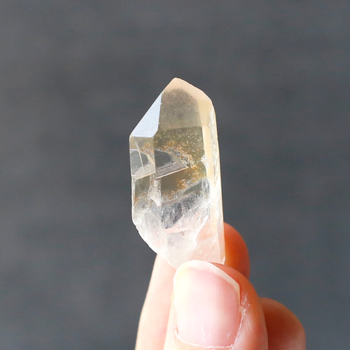 天然　ゴールデンオーラ　原石　希少 ゴールデン・オーラスターライト23原石ワンド/レインボー