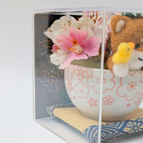 花火でお茶わんこのミニインテリア 畳付き~柴犬と夜桜~』羊毛フェルト