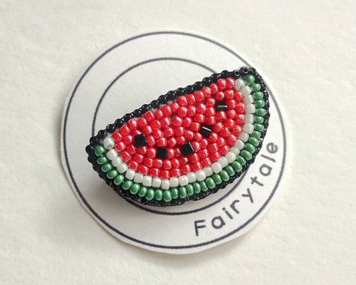 ビーズ刺繍】スイカブローチ（ツヤタイプ） ブローチ Fairytale