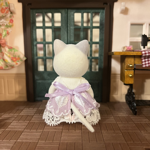 小花柄アイボリードレス 女の子サイズ シルバニア ハンドメイド 4f8686c43712c41afa73fb9cd326ef