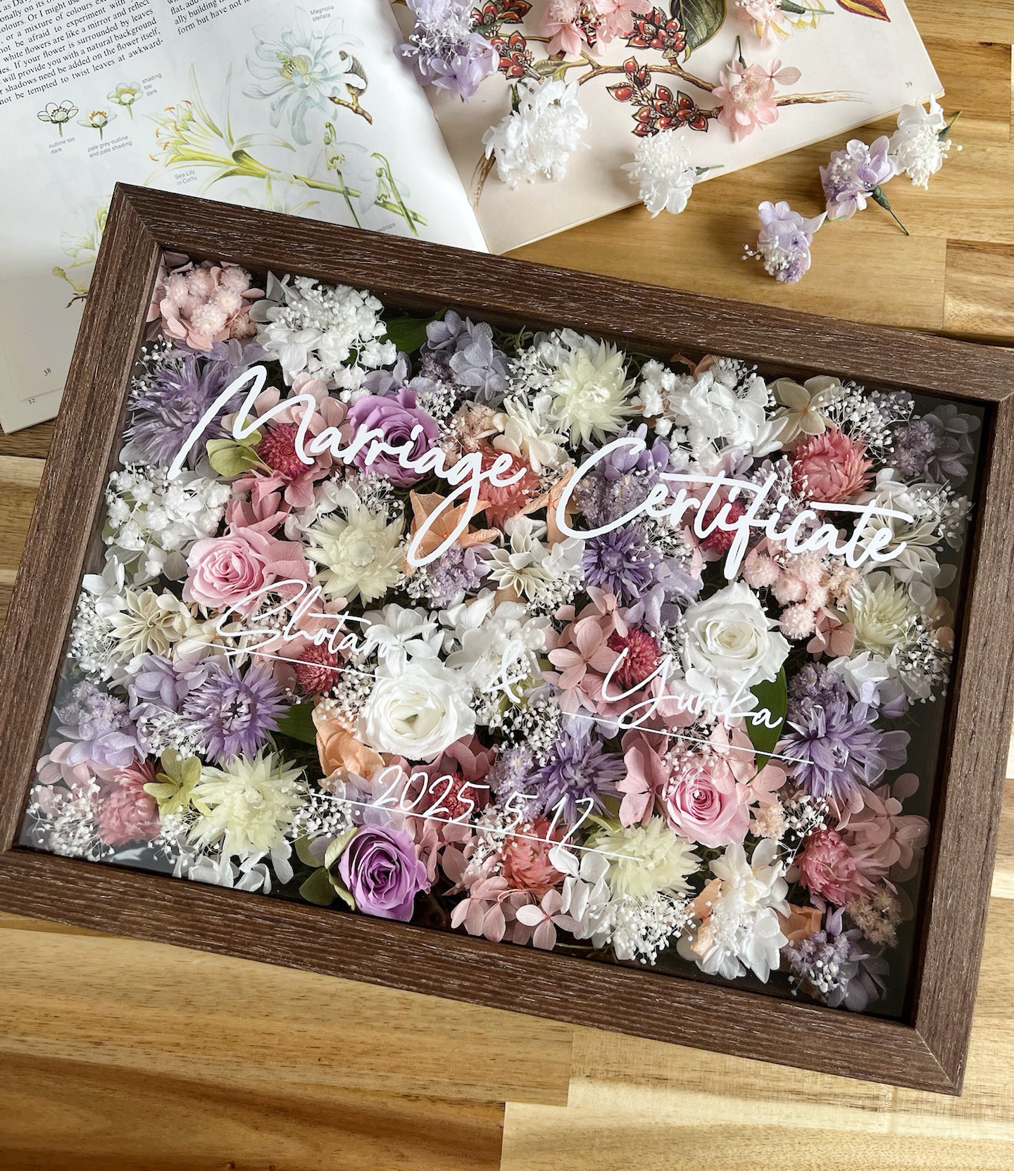 3色選べる｜キレイに仕上がるゲスト参加型結婚証明書30-100名