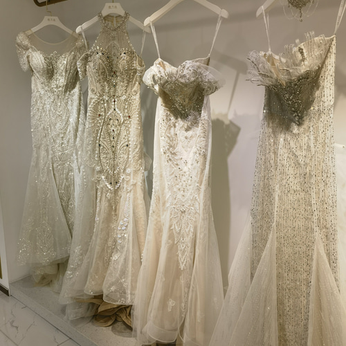 送料無料！豪華！ ウェディングドレス オフショルダー 編み上げ