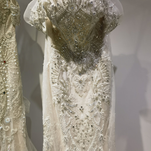 送料無料！豪華！ ウェディングドレス オフショルダー 編み上げ  