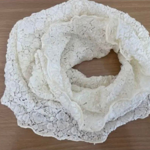 ロングタイプ生成り色ホワイト花柄シングルウェーブ手作りネック  