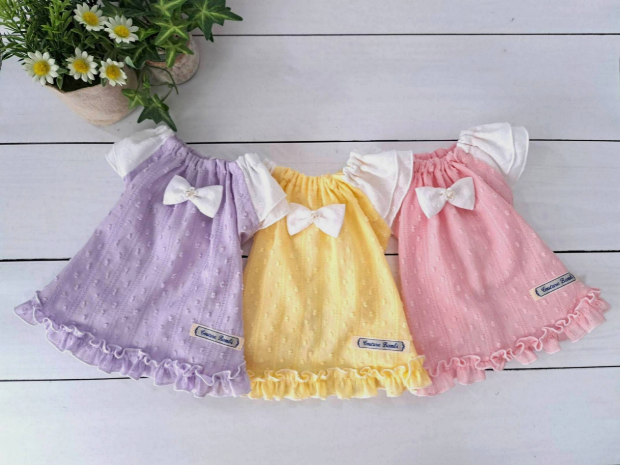 犬服 2段フリルワンピース ソルメッシュ ピンク　DM ハンドメイド 犬服ハンドメイド 襟付き2段フリルワンピース dog clothes DIY