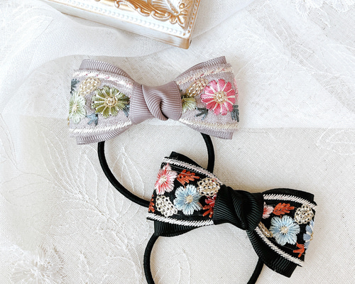 レジンヘアゴム　インド刺繍リボン　ベージュ　紫陽花　2連　綺麗個性的 094aae93e2aab5d70a880bb204022e