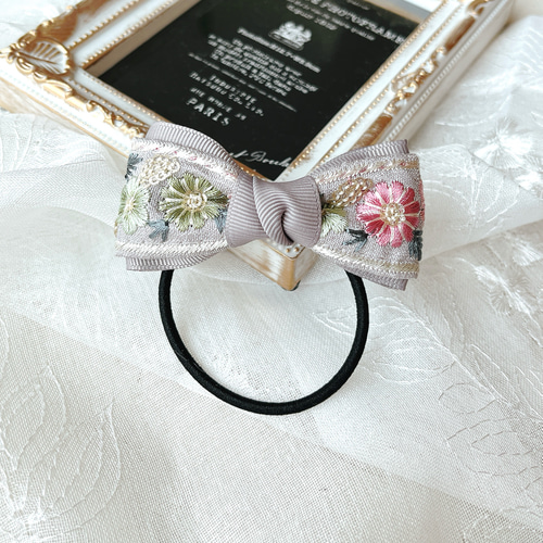 再販4】インド刺繍リボン 花柄 黒リボンorグレー系 ヘアゴム