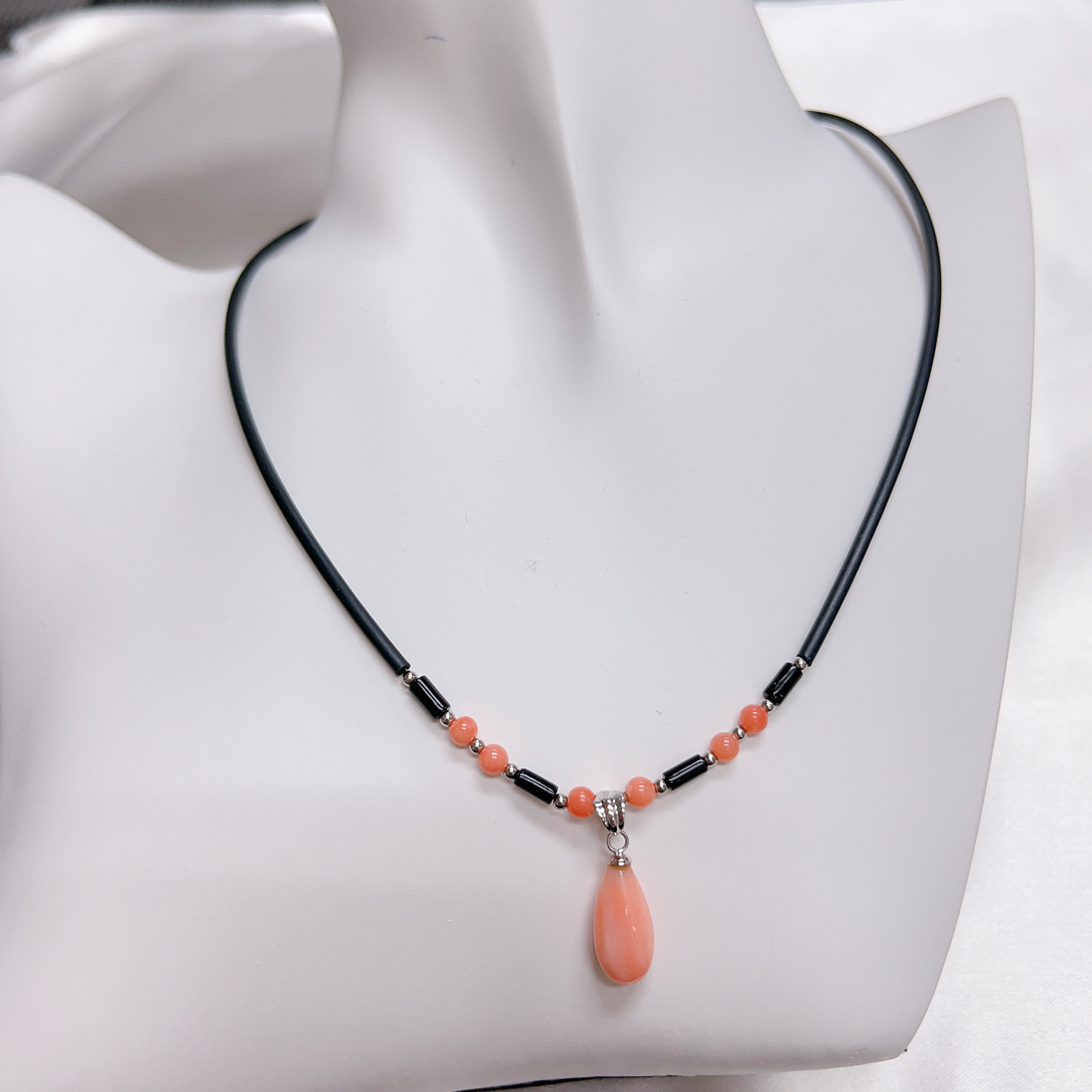 ネックレス サンゴ 天然石　オニキス　ピンク　SV  アクセサリー ジュエリー