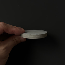 PSS-3■5.8cm モルタル サークルプレート■ ディスプレイ 器 皿 インテリア 什器 オブジェ コンクリート 2枚目の画像