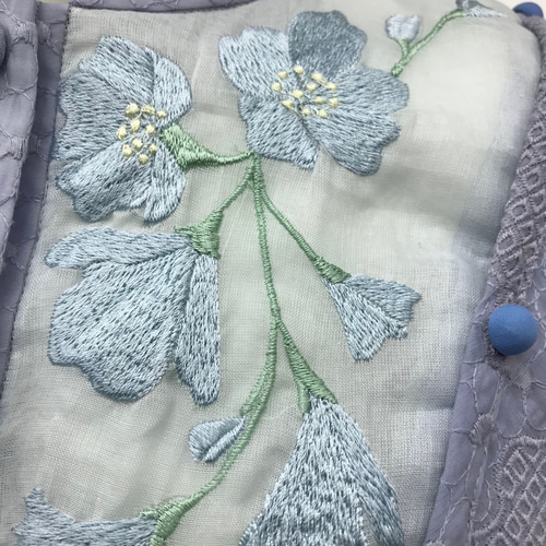 伝統工芸 横振り刺繍 大判刺繍花 Aラインワンピース フラップ