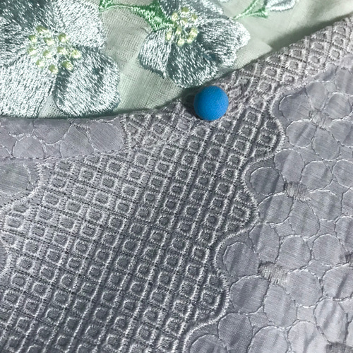 伝統工芸 横振り刺繍 大判刺繍花 Aラインワンピース フラップ