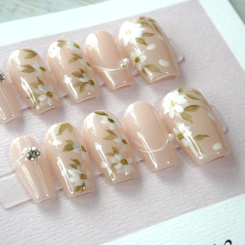送料無料 フリーサイズ】手描きネイルチップ 現品 花柄 付け爪  